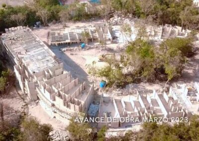 Nueva construcción de condominios en Playacar, una emocionante inversión inmobiliaria que ofrece estilo de vida moderno y altas tasas de retorno.