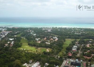 Villa de lujo en Playacar, ideal para inversión inmobiliaria en la Riviera Maya